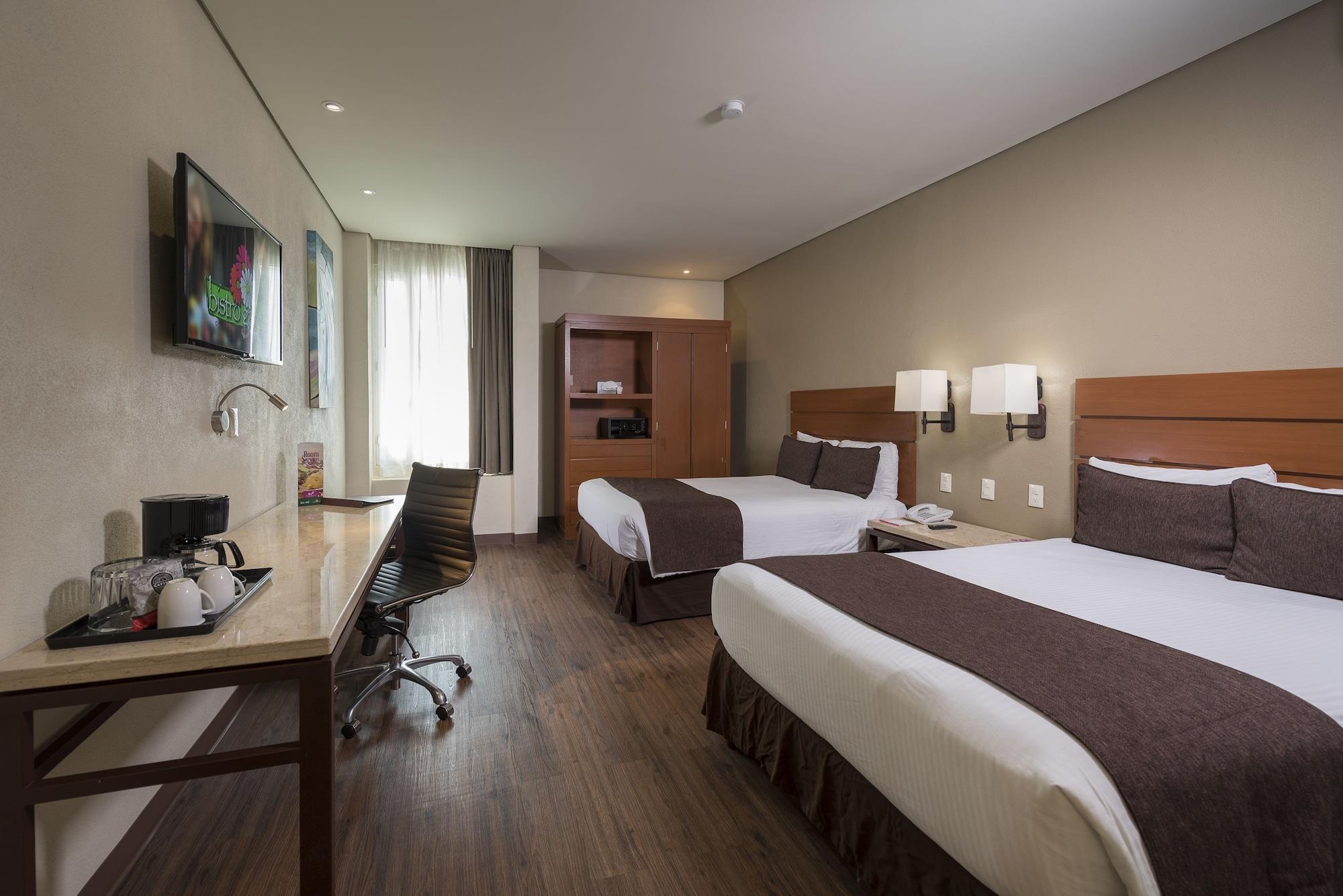 Victoria Ejecutivo Hotel Гуадалахара Екстериор снимка